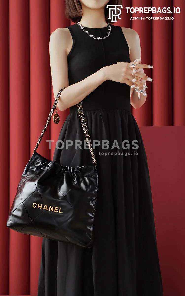i1683979129_3803_4 Chanel 22 Bag Small in Black