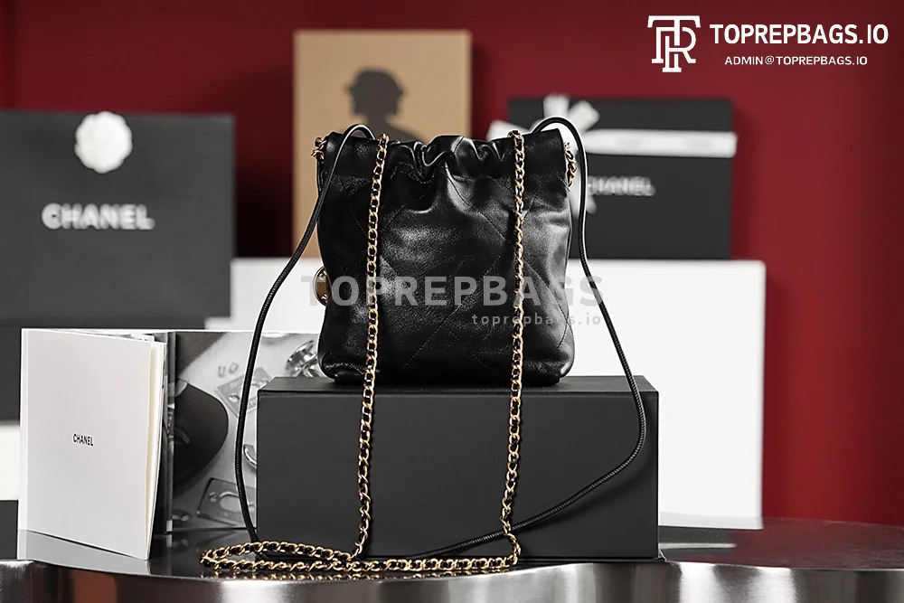 i1685266887_3374_2 Chanel 22 Bag MINI in Black