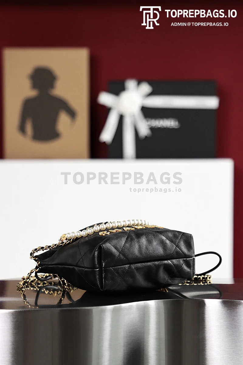i1685266887_6513_8 Chanel 22 Bag MINI in Black