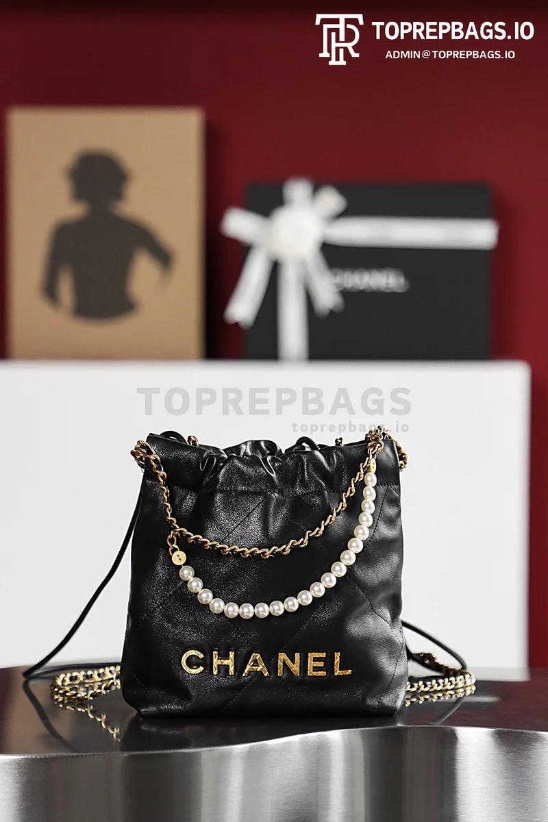 i1685266887_7304_3 Chanel 22 Bag MINI in Black