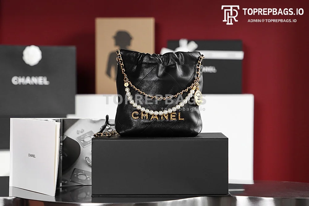i1685266887_8565_1 Chanel 22 Bag MINI in Black
