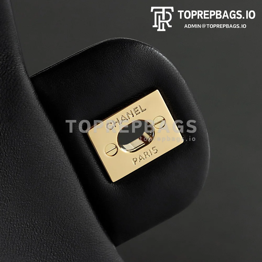 i1687779184_6073_8 Chanel Classic Flap Square Mini in Black