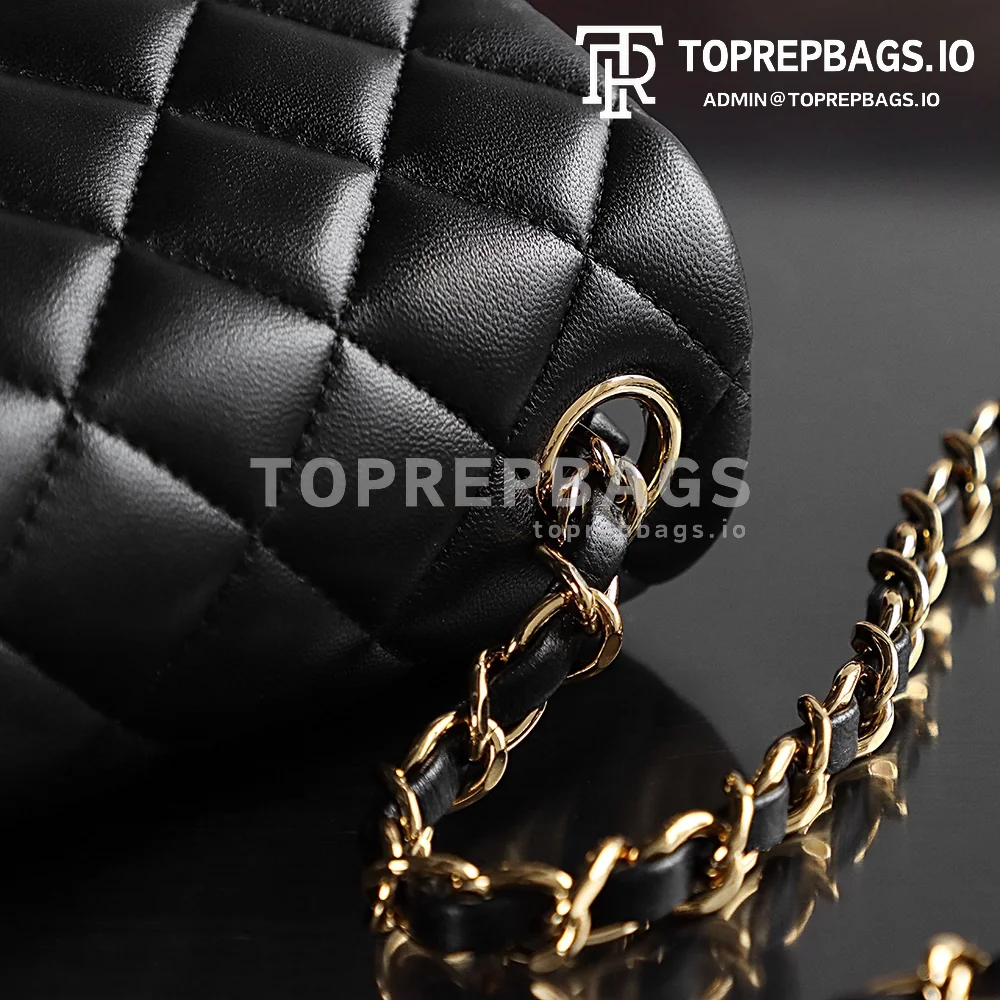 i1687779184_8307_4 Chanel Classic Flap Square Mini in Black