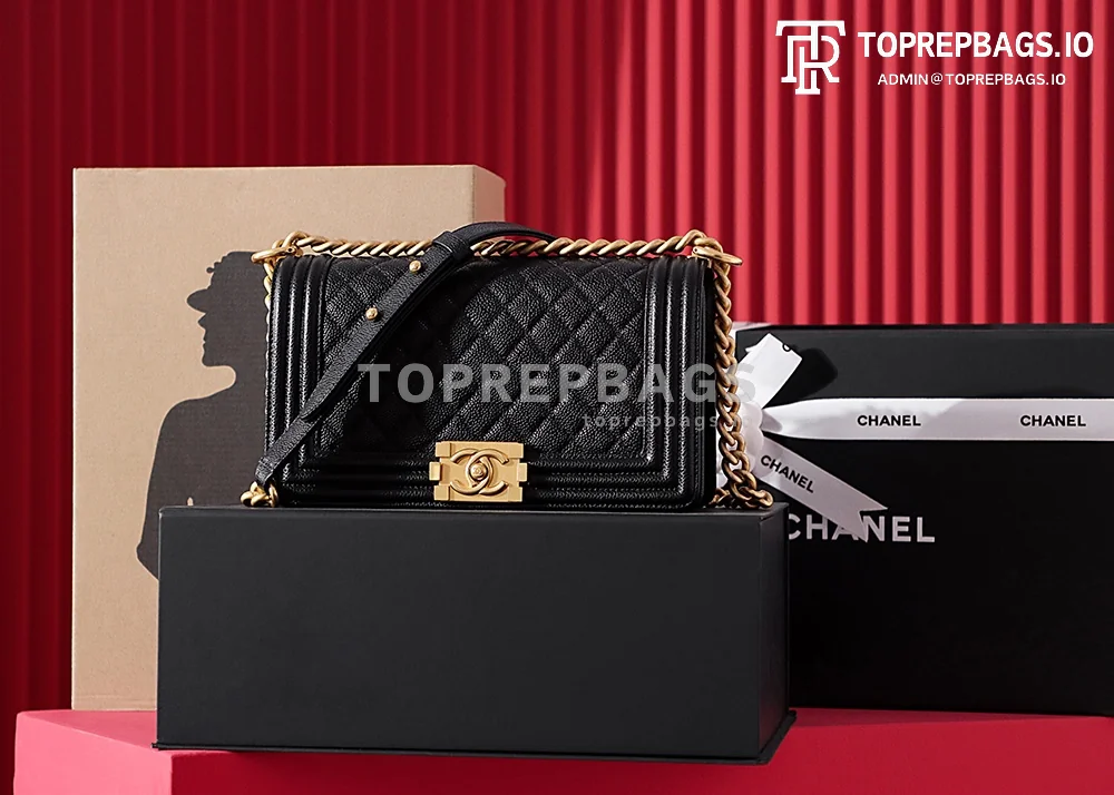 i1689331833_1469_1 Chanel Boy Chanel Medium in Black