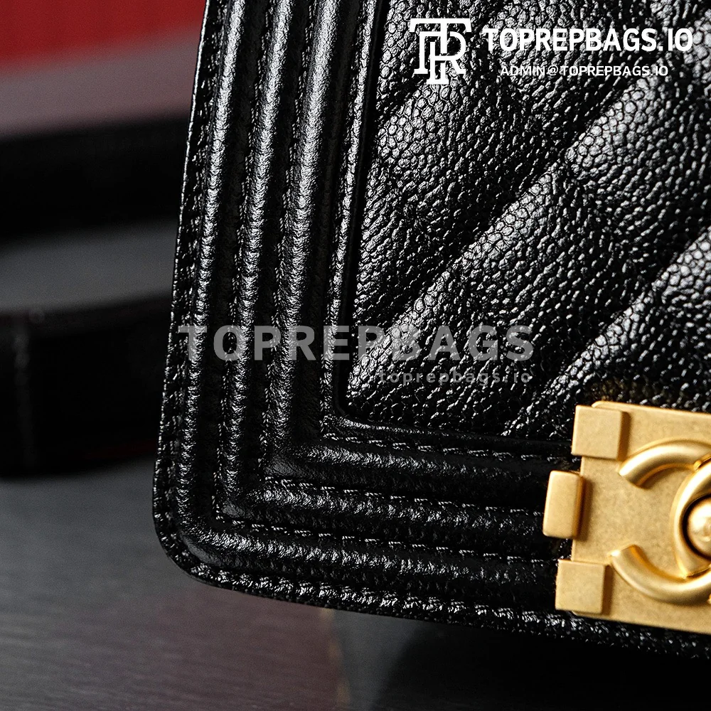i1689332310_5549_4 Chanel Boy Chanel Mini in Black