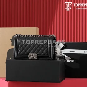 Chanel Le Boy Medium in Black