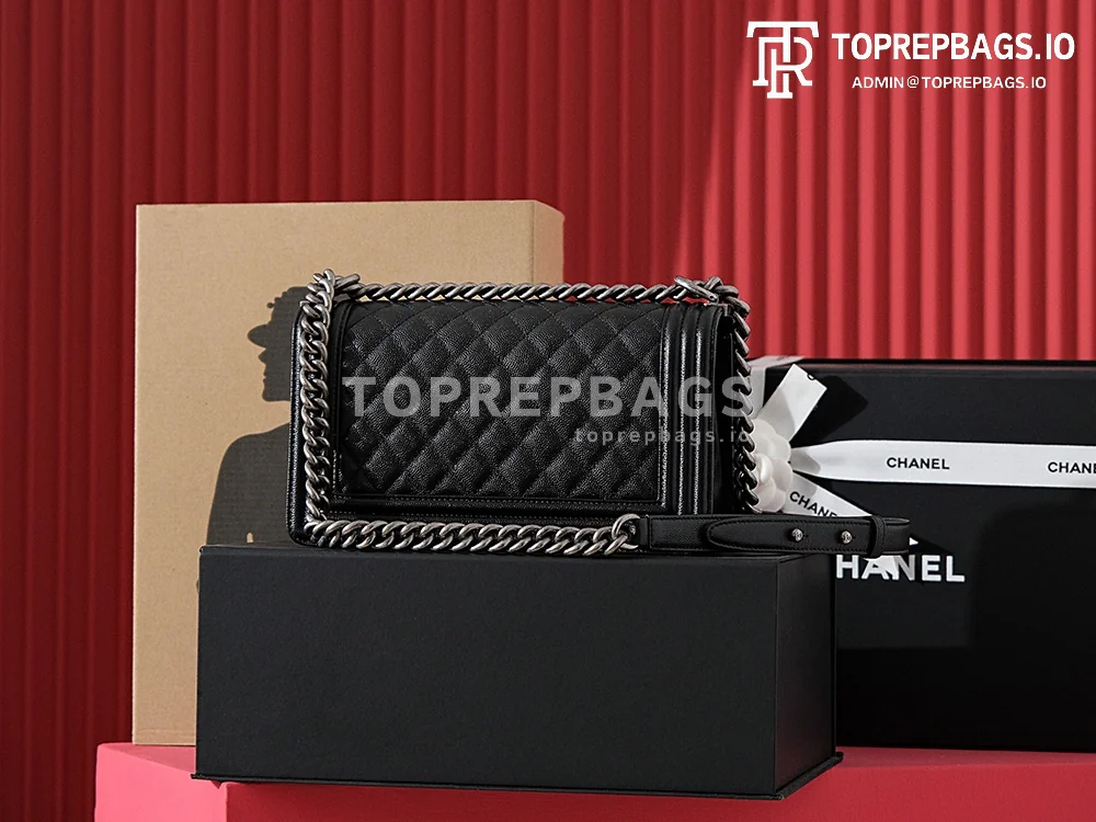 i1690444067_4401_8 Chanel Le Boy Medium in Black