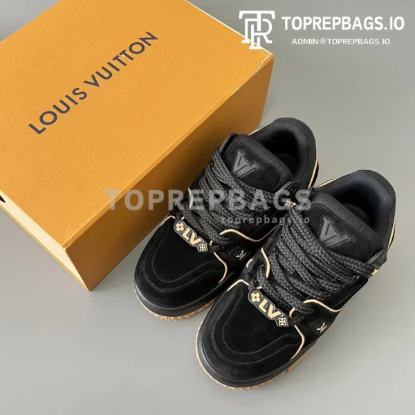 i1691297875_6349_8 Louis Vuitton in Black
