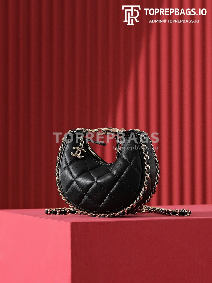 i1692700767_304_4 Chanel Handbag in Black