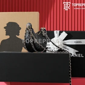 Chanel Handbag in Black