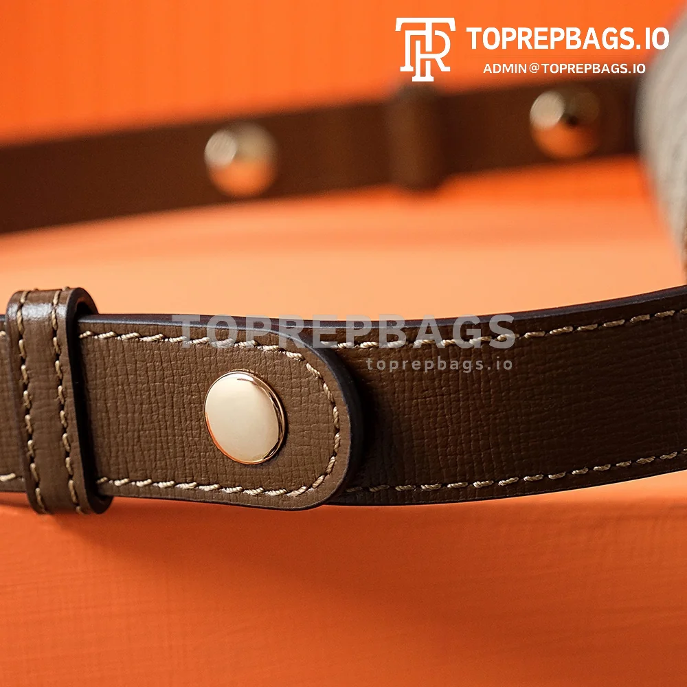 i1694260428_7525_4 Gucci 1955 Horsebit Saddle in Beige