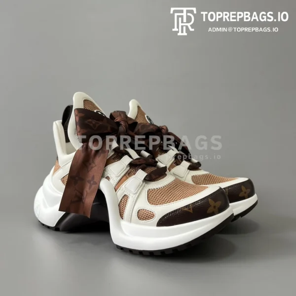 i1694286225_1344_2 Louis Vuitton Archlight in Brown