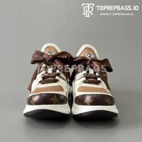 Louis Vuitton Archlight in Brown
