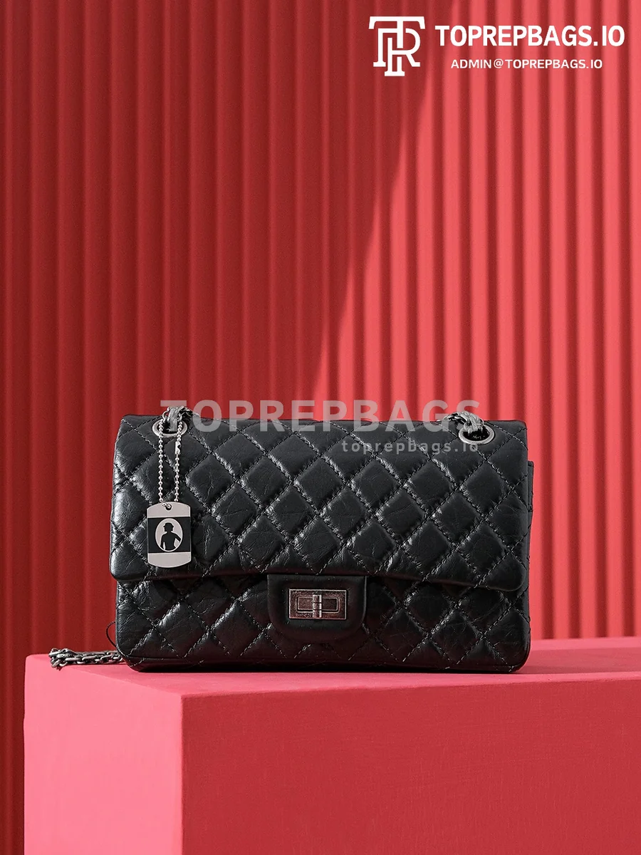 i1695895014_6328_0 Chanel 2.55 in Black