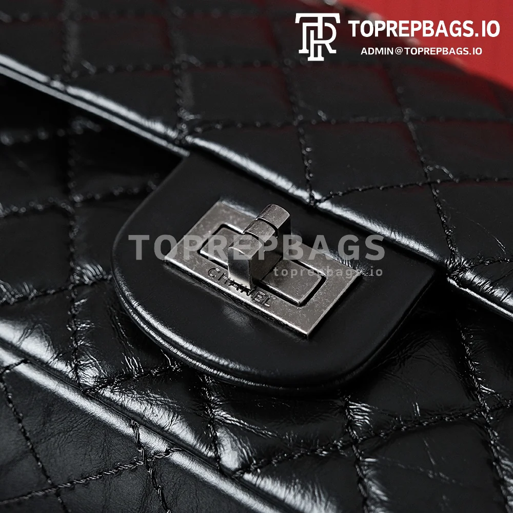 i1695895073_1736_1 Chanel 2.55 in Black