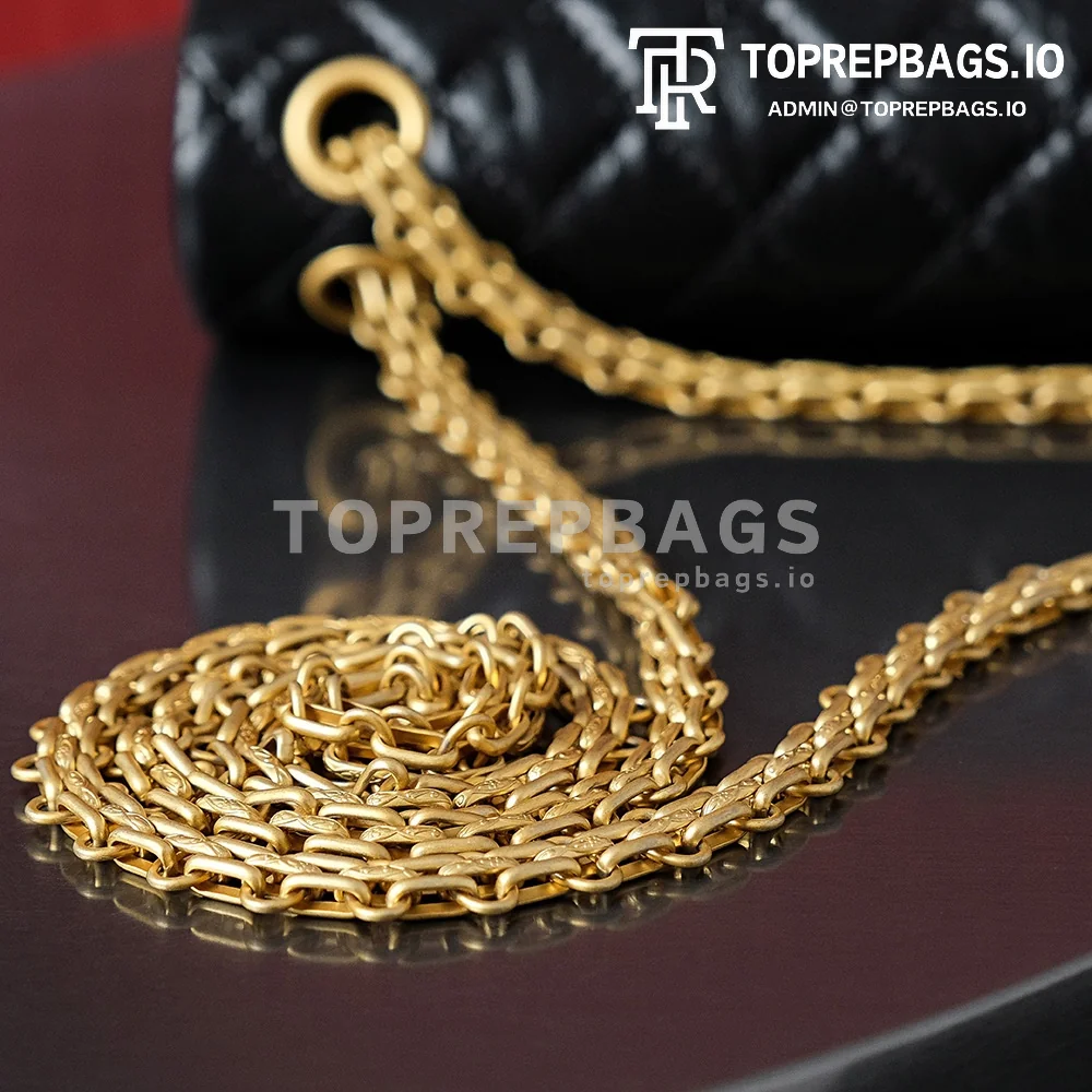 i1695895278_9213_3 Chanel 2.55 in Black