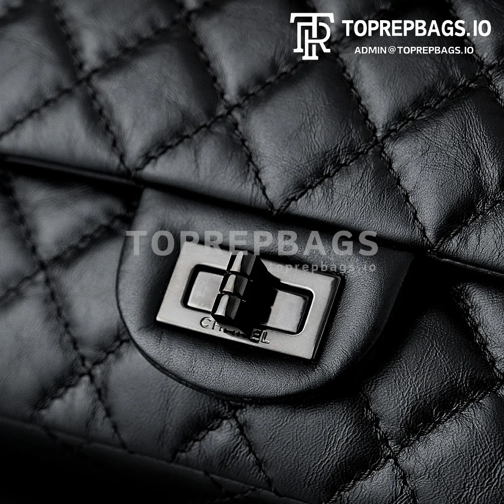 i1695895429_2482_1 Chanel 2.55 in Black