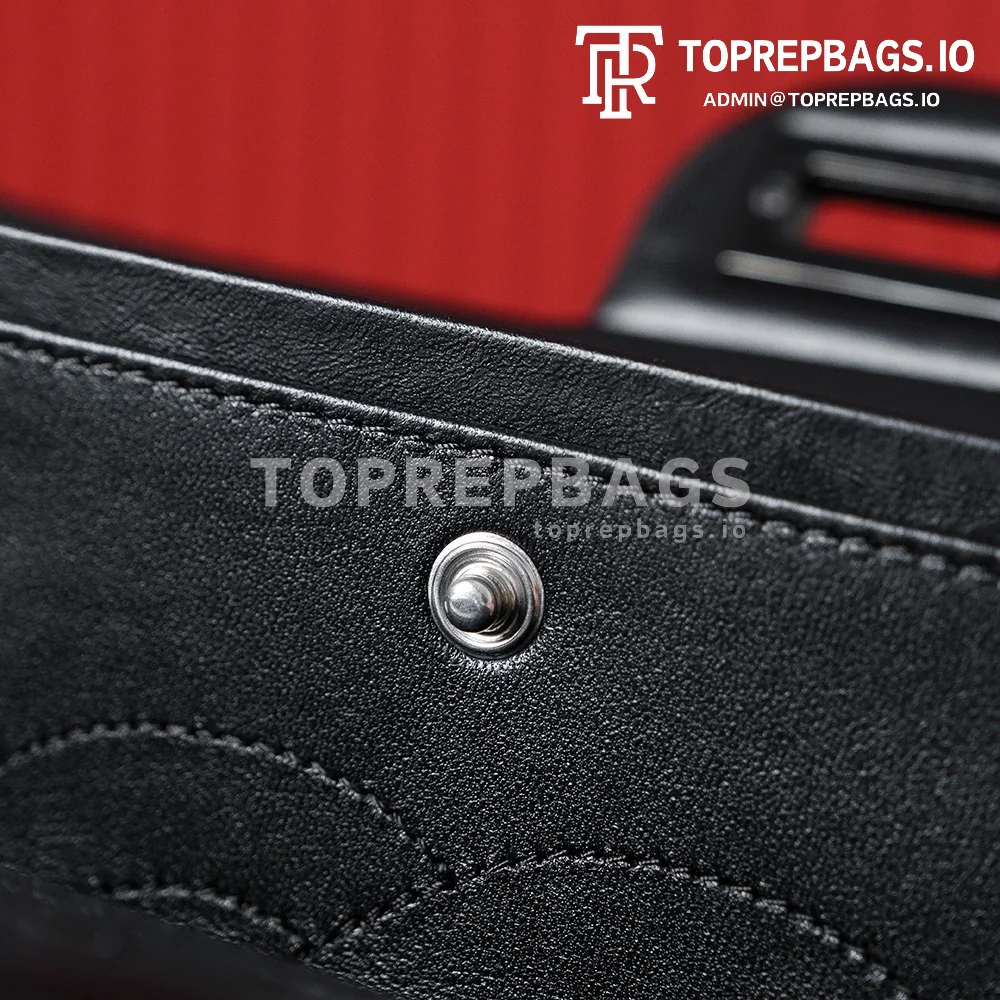 i1695895429_5421_5 Chanel 2.55 in Black