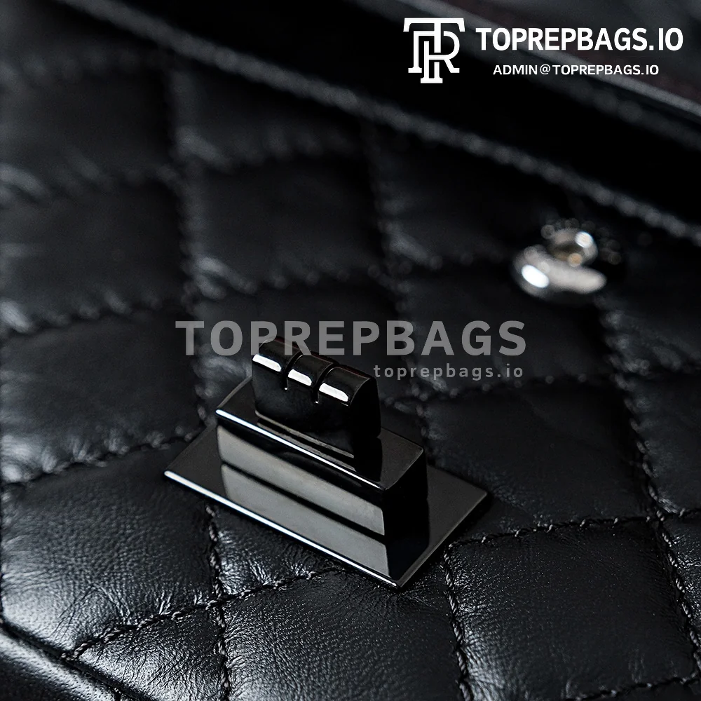 i1695895429_7036_4 Chanel 2.55 in Black
