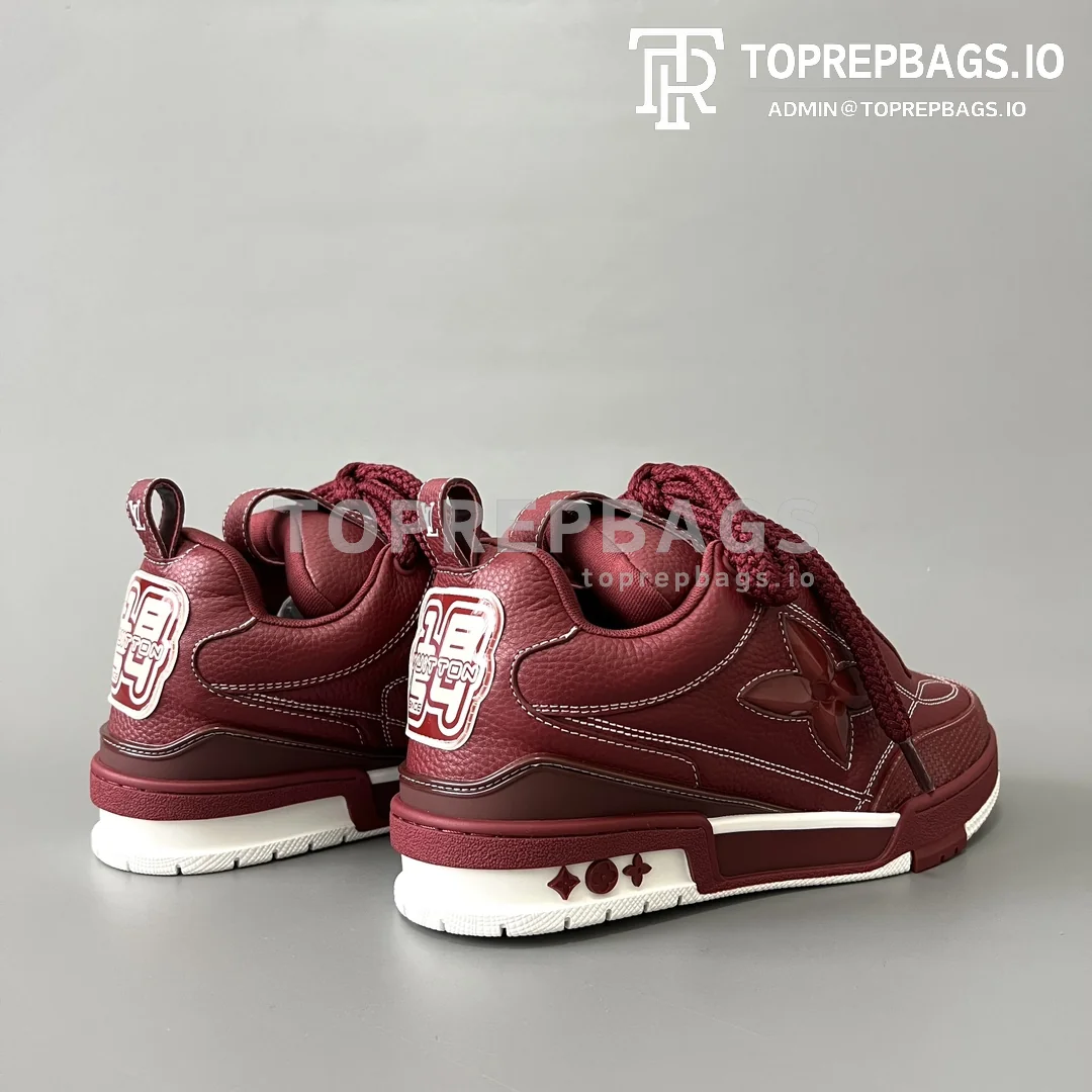 i1696786180_4587_3 Louis Vuitton in Burgundy