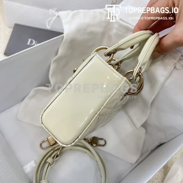 i1701498735_1629_1 Dior D-Joy in White