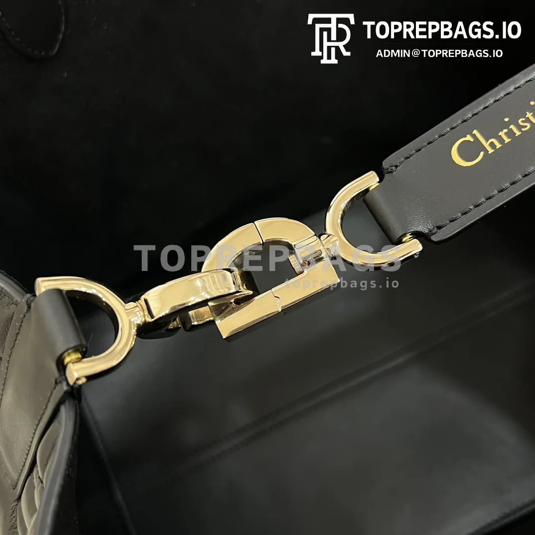 i1703301820_9166_0 Dior Toujours Medium in Black