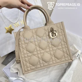 i1706983109_4160_1 Dior Lady Dior in Beige