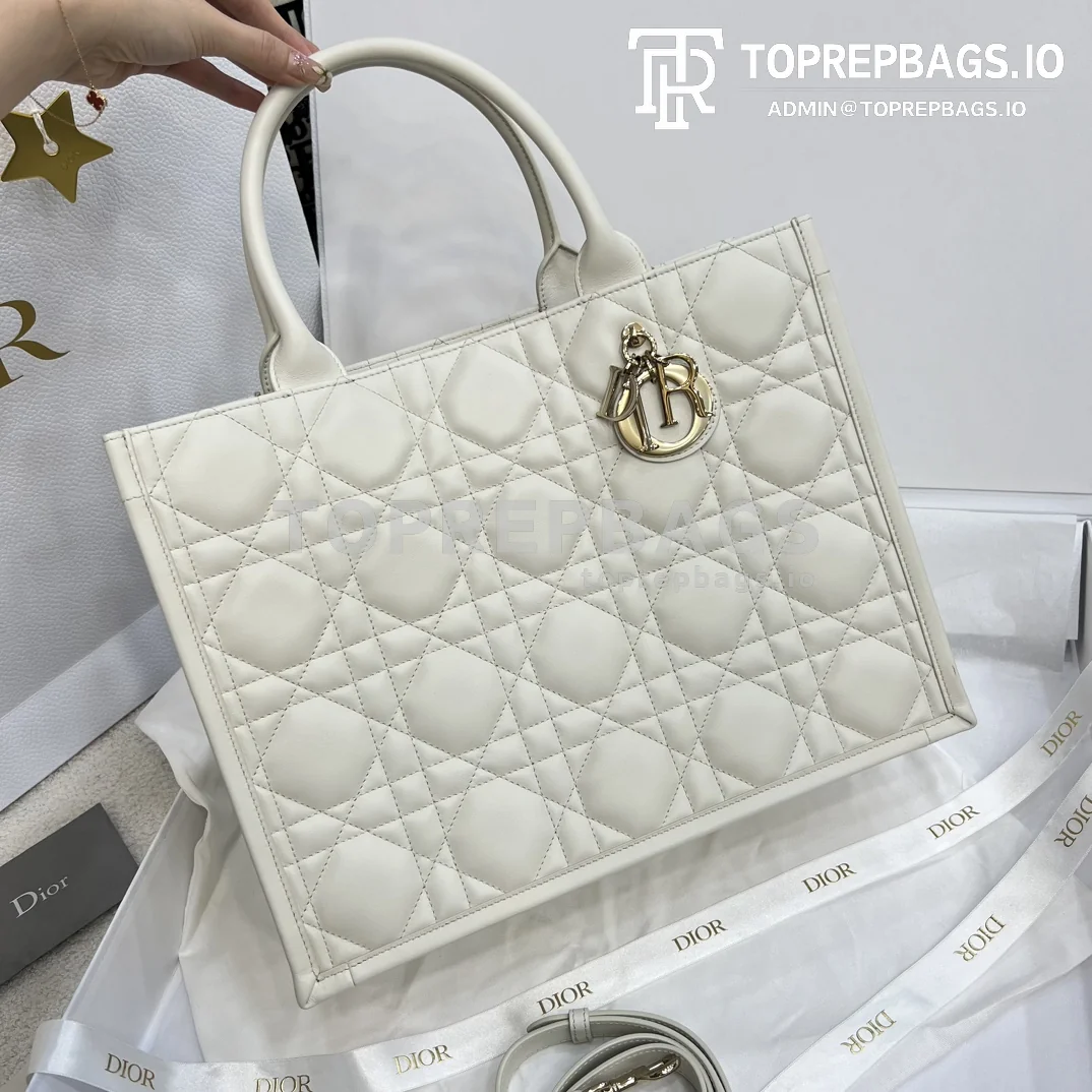 i1707013748_1934_0 Dior Lady Dior in White