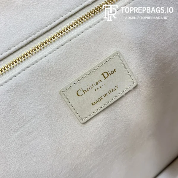 i1707013814_4478_0 Dior Lady Dior in White