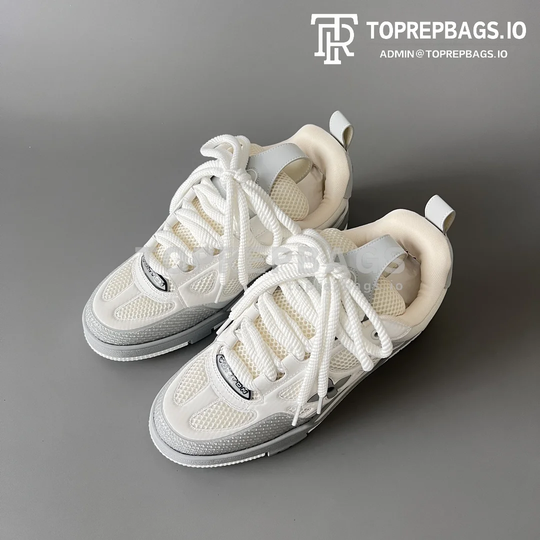 i1719415122_6461_8 Louis Vuitton in White
