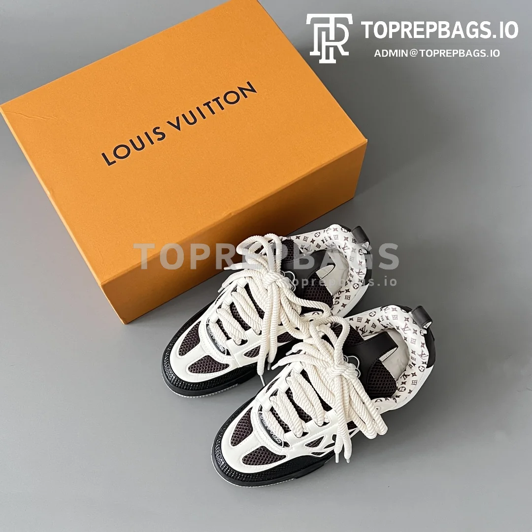 i1723365737_8235_0 Louis Vuitton in Grey