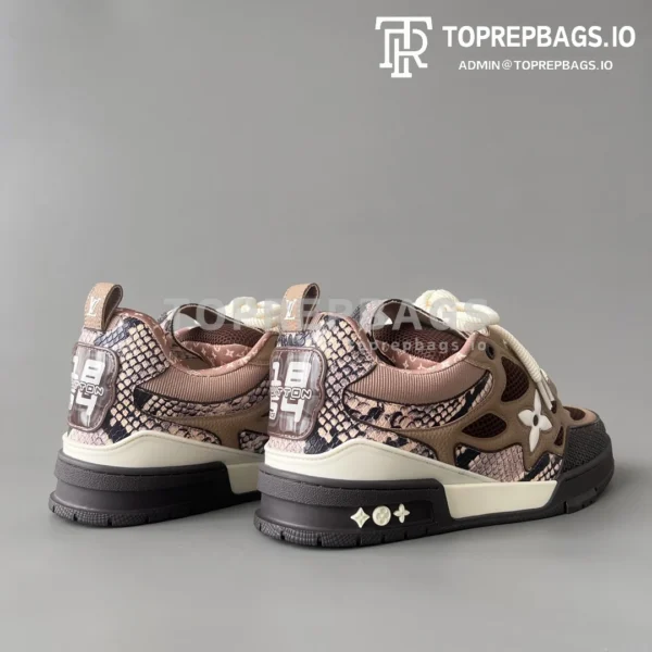 i1729261331_2265_3 Louis Vuitton in Brown