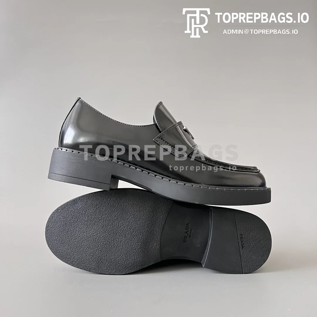 i1734004872_2048_0 Prada Monolith in Black