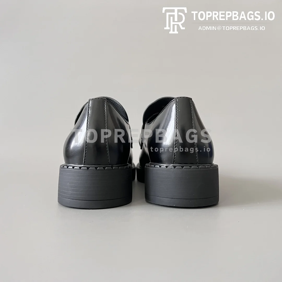i1734004872_4410_7 Prada Monolith in Black