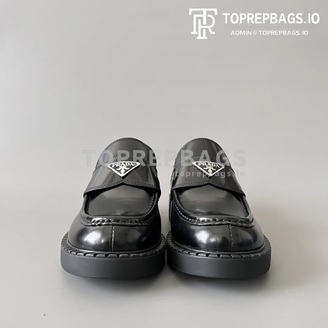 i1734004872_553_5 Prada Monolith in Black
