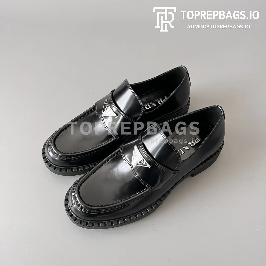 i1734004872_7830_4 Prada Monolith in Black