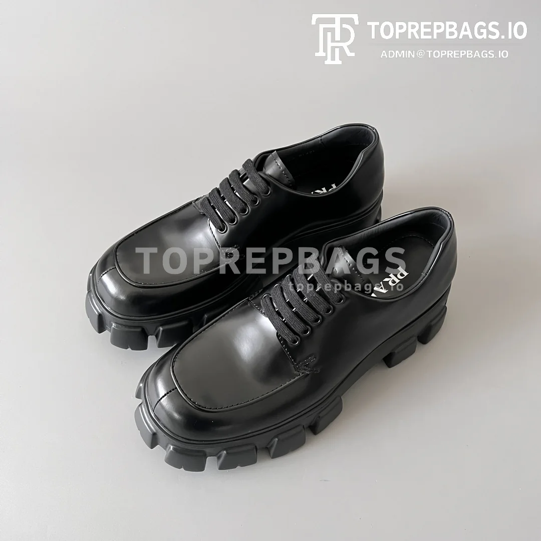 i1734004918_407_1 Prada Monolith in Black