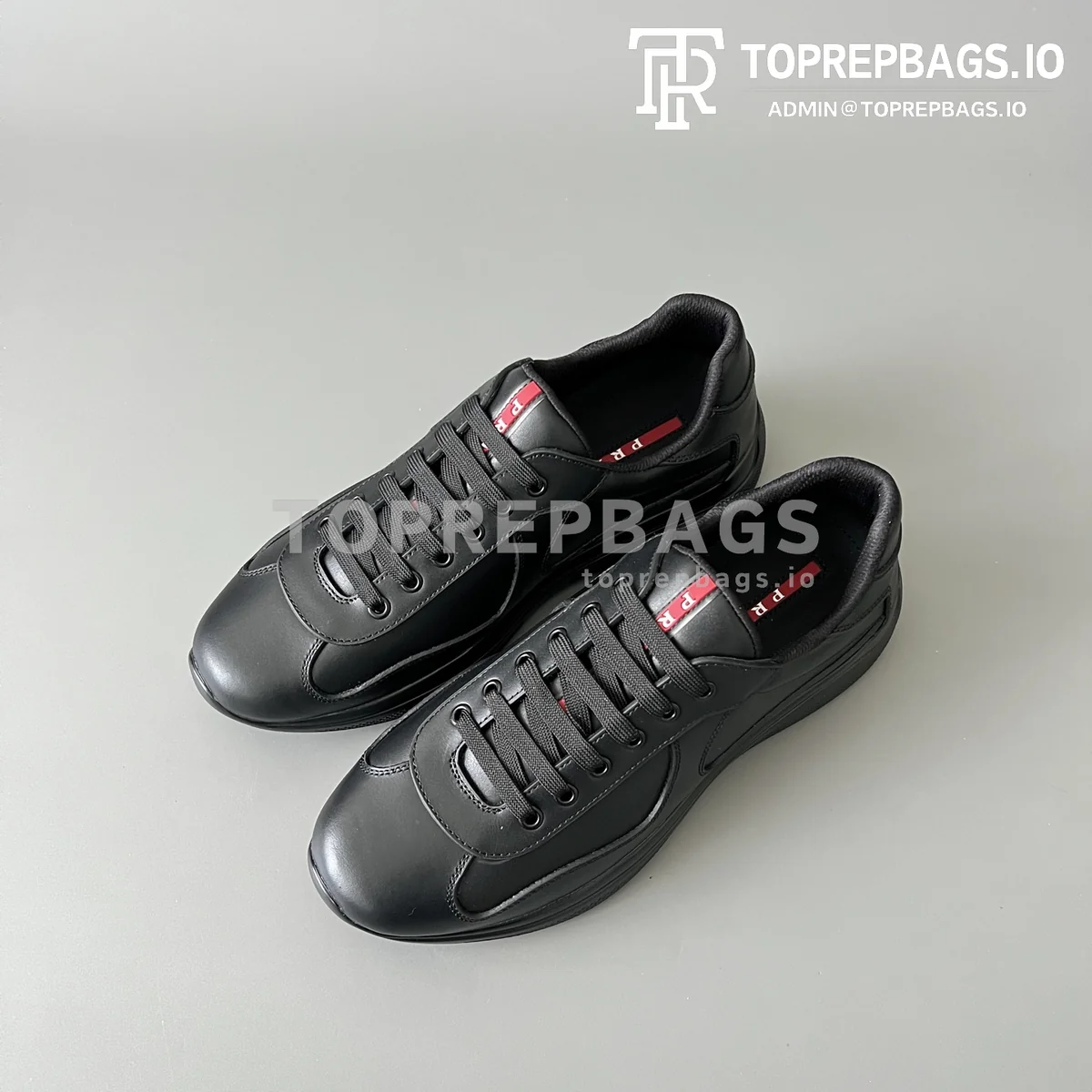 i1744780845221_7607_0_7 Prada in Black