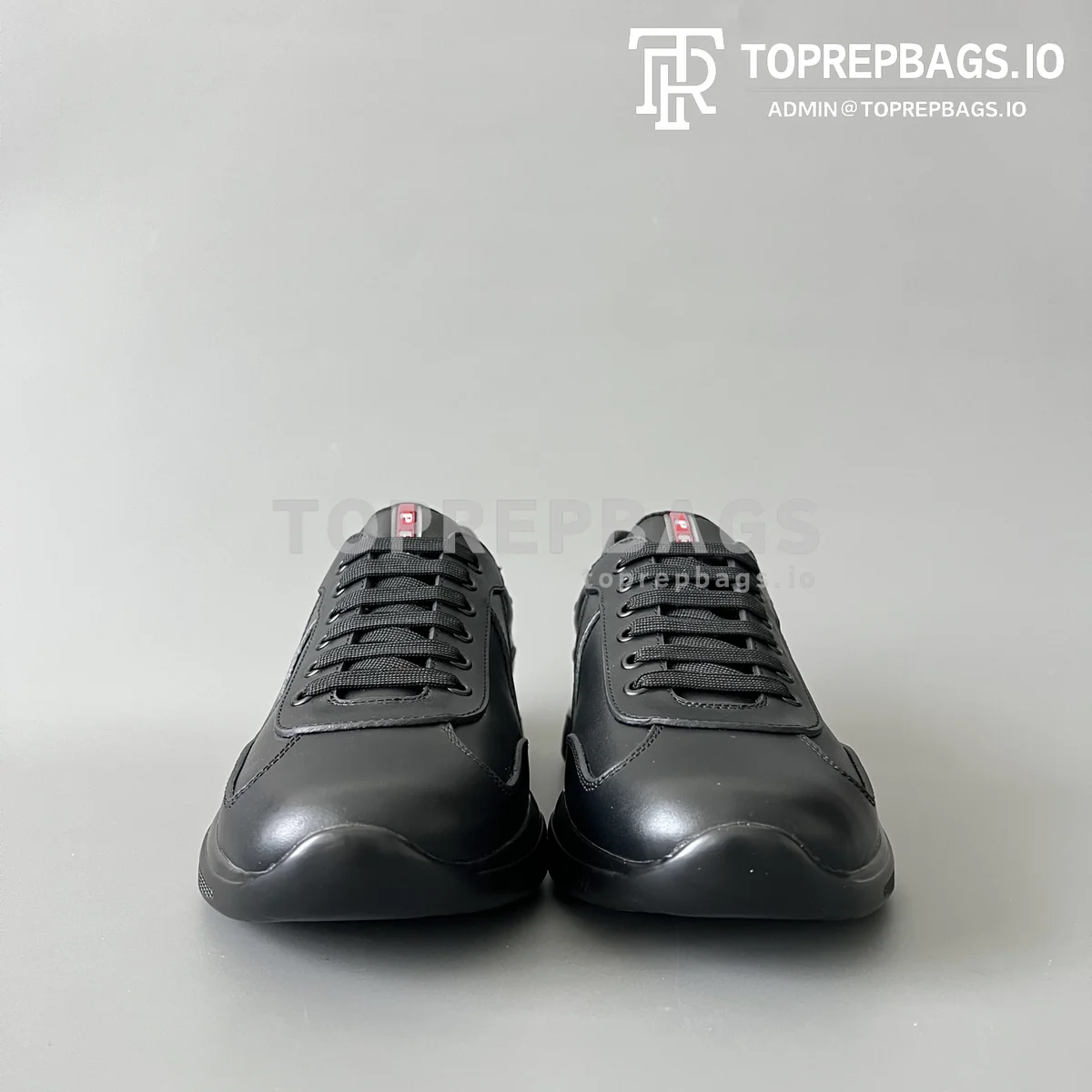 i1744780849122_1320_0_1 Prada in Black