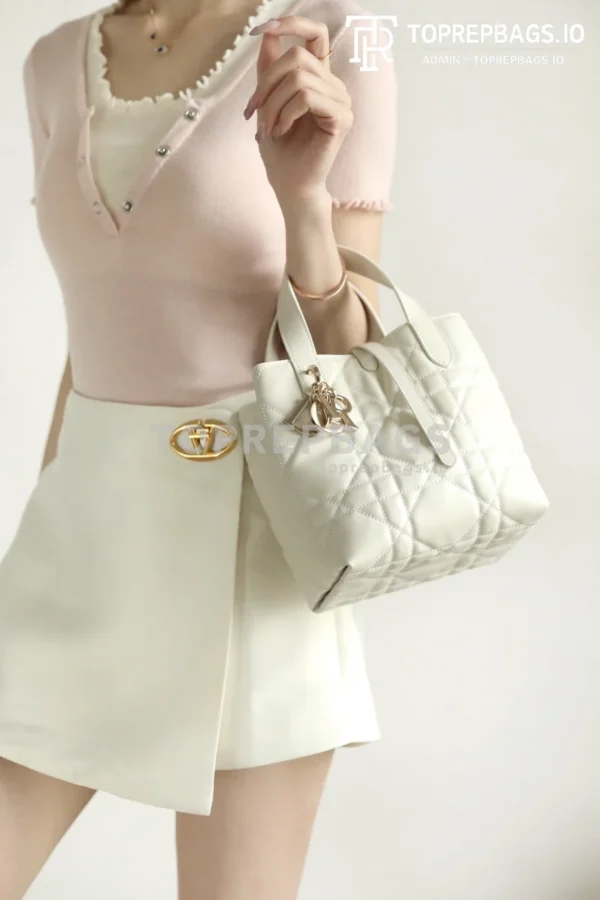 i1744883294784_3302_0_8 Dior Toujours in White