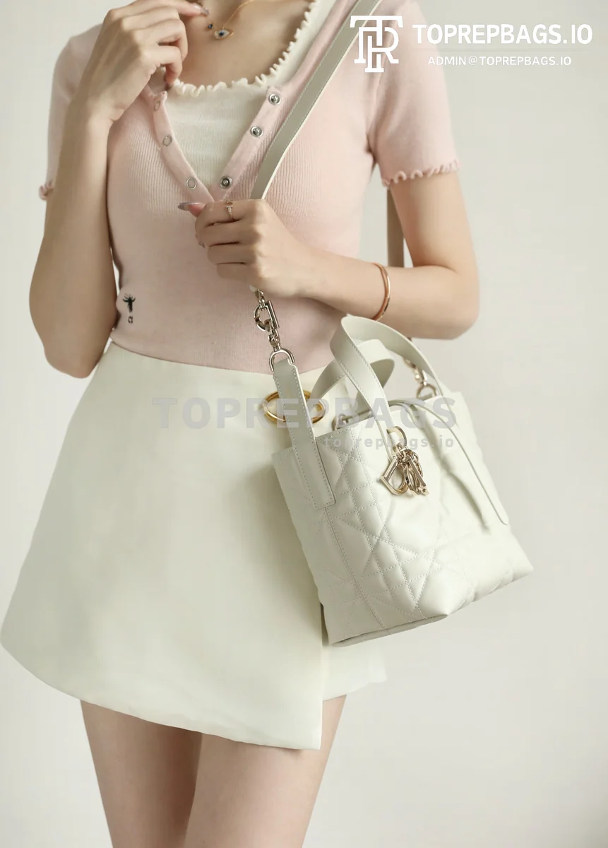i1744883297386_3272_0_3 Dior Toujours in White