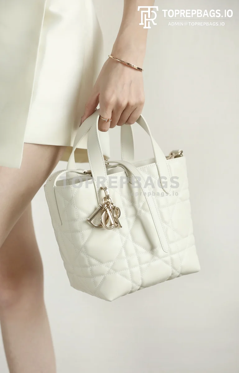i1744883297419_5038_0_7 Dior Toujours in White