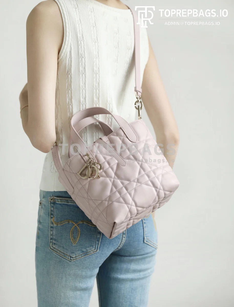 i1744883767328_9827_0_4 Dior Toujours Vertical in Pink