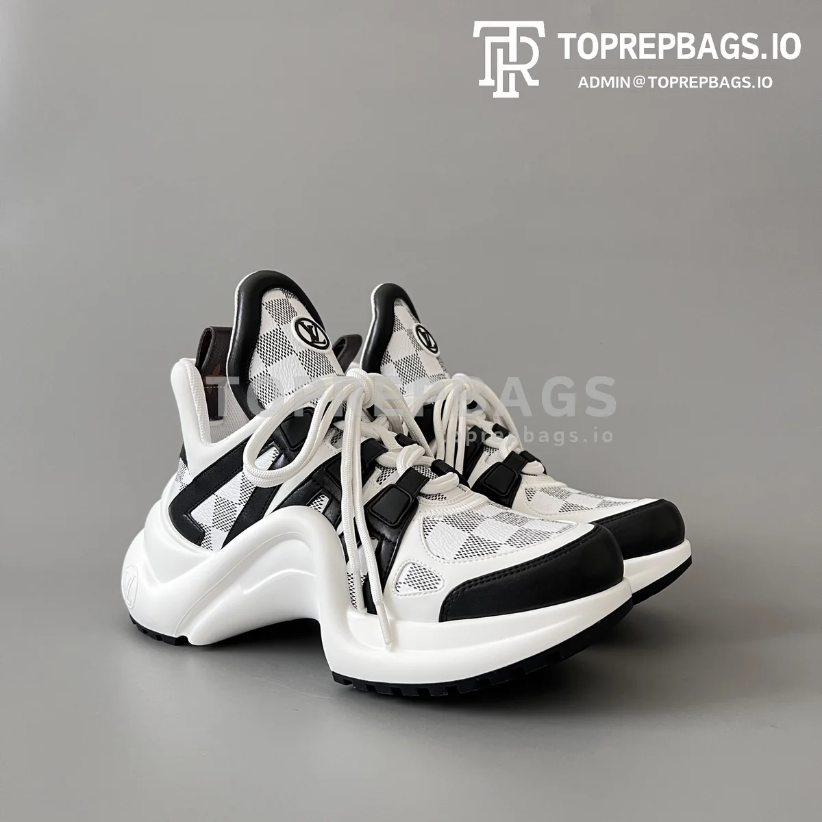 i1744897414225_5581_0_2 Louis Vuitton Archlight in White