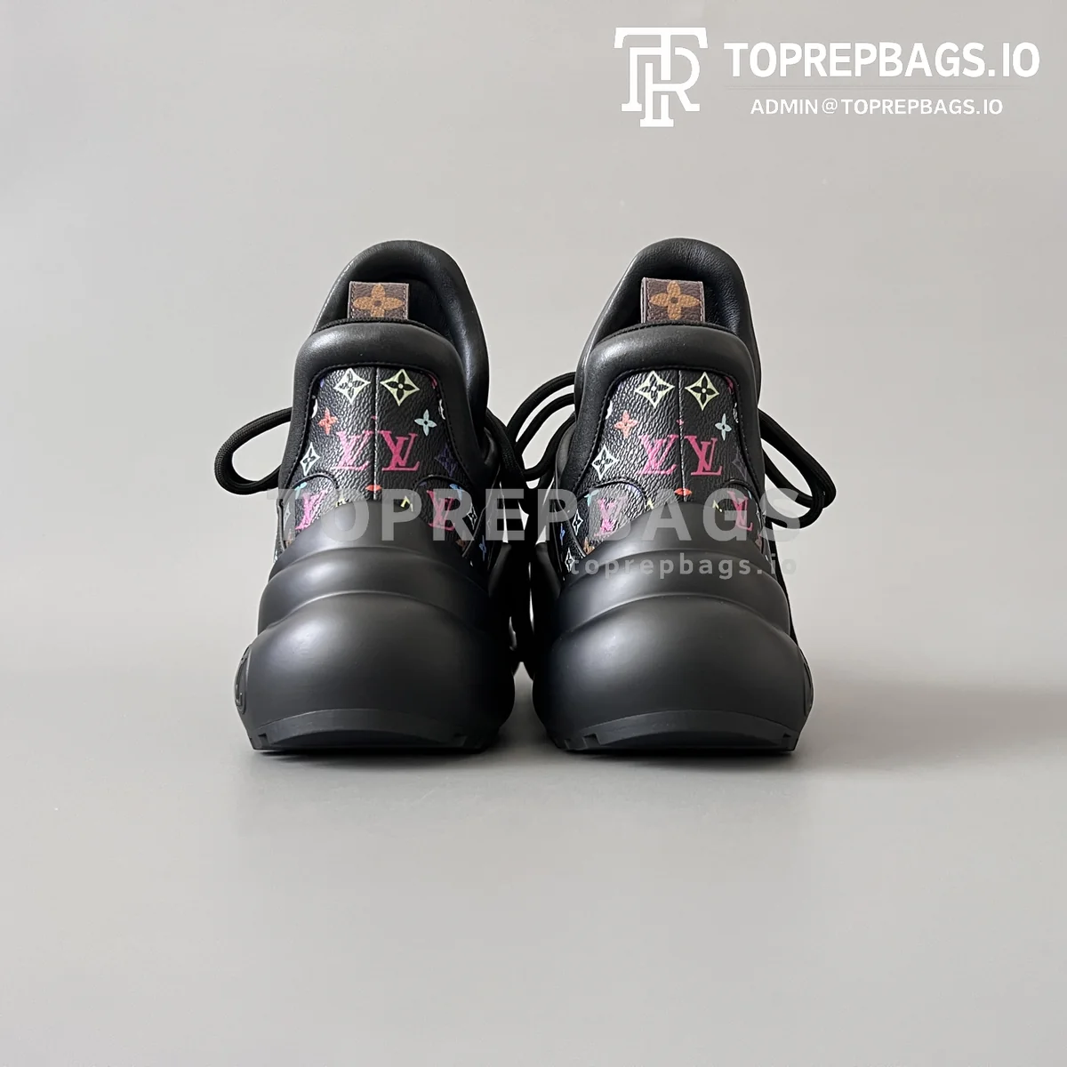 i1744897831881_2094_0_4 Louis Vuitton Archlight in Black