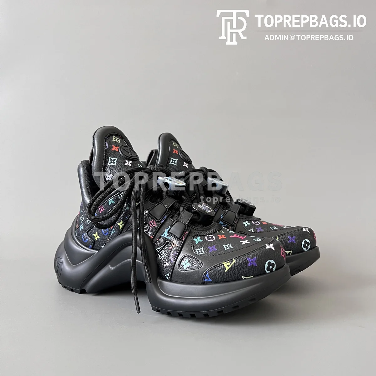 i1744897832613_2230_0_2 Louis Vuitton Archlight in Black