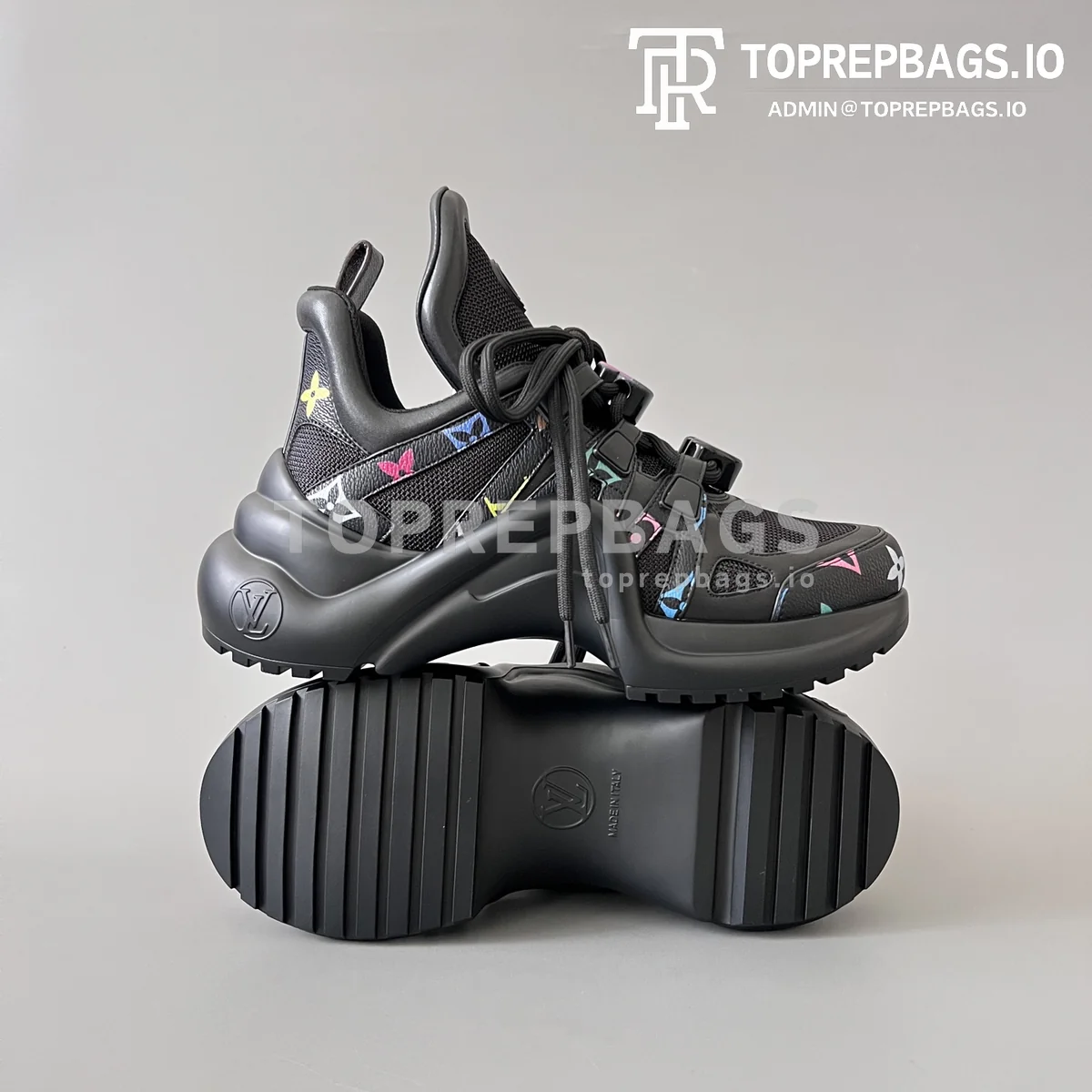 i1744897859117_8901_0_5 Louis Vuitton Archlight in Black