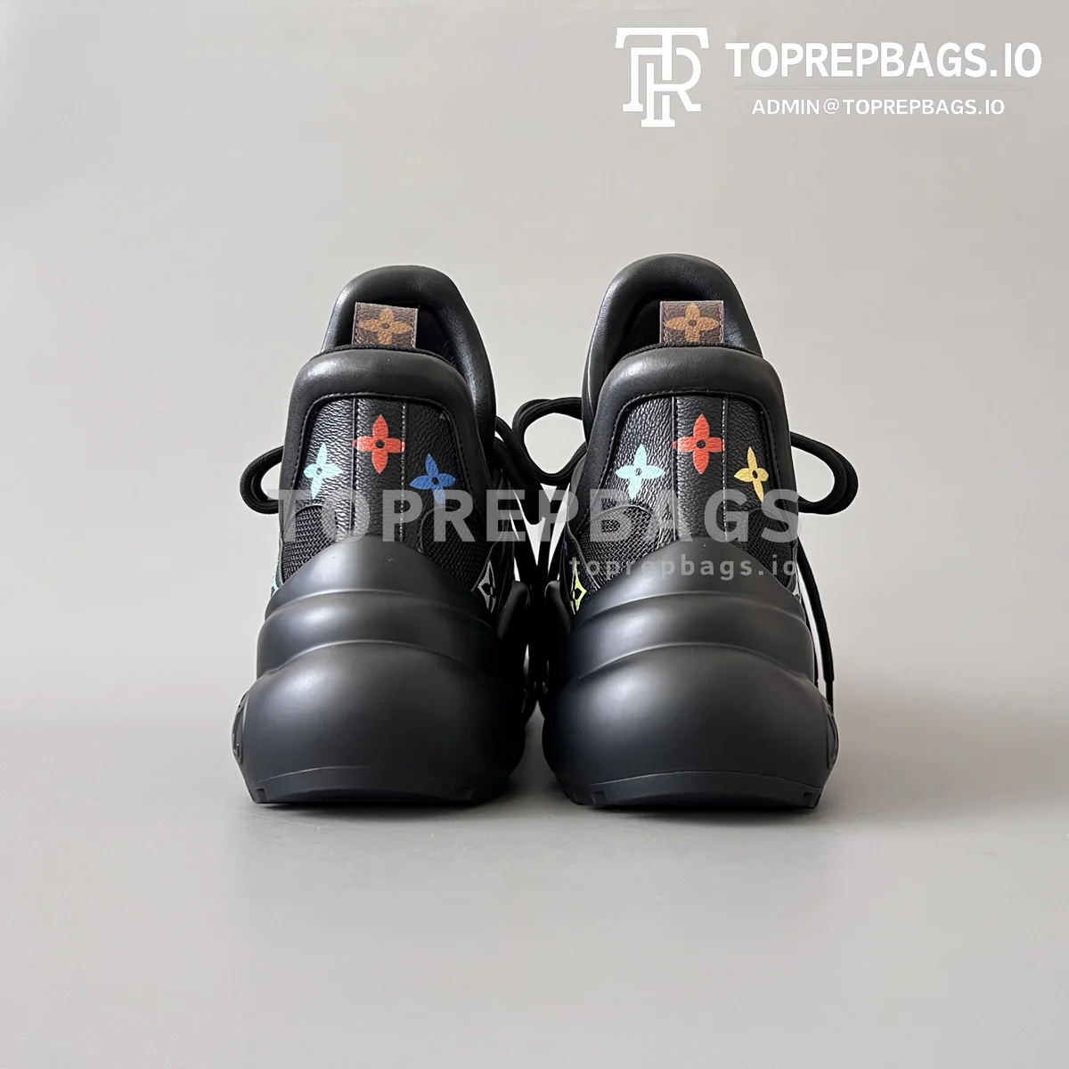 i1744897859151_2883_0_4 Louis Vuitton Archlight in Black