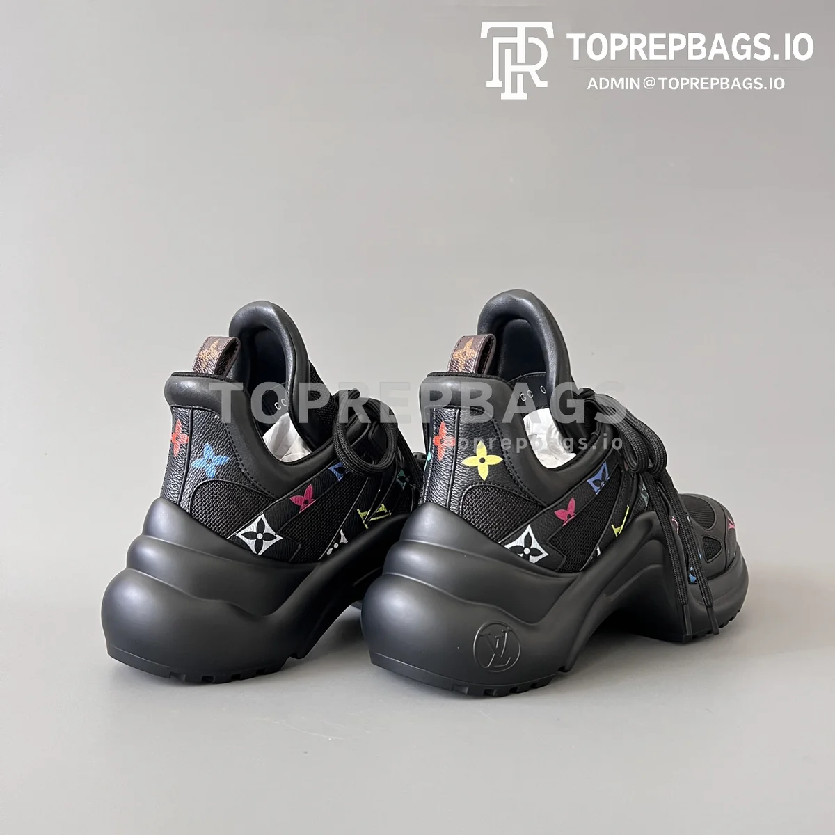i1744897859813_7019_0_3 Louis Vuitton Archlight in Black