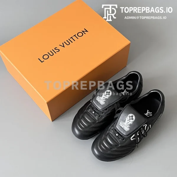 i1744900539731_625_0_8 Louis Vuitton Footprint Soccer in Black